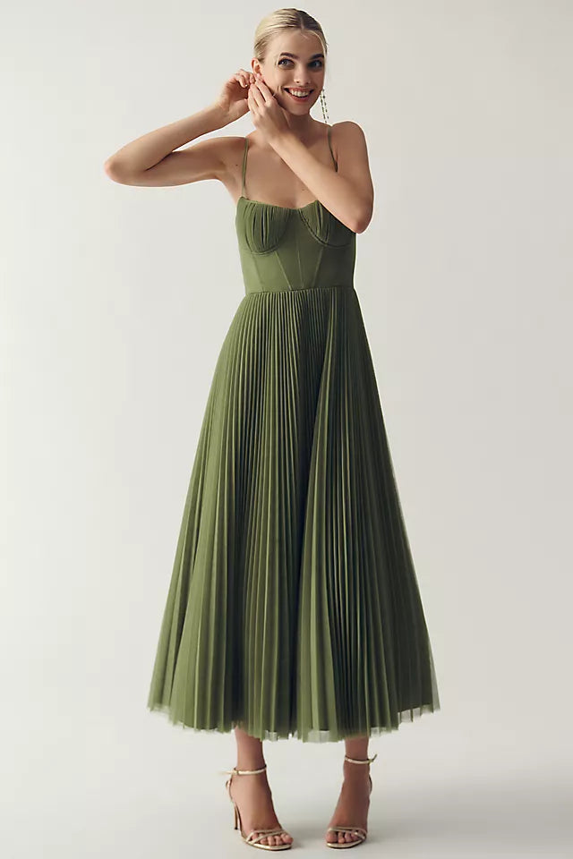 Eleanor & Emily™ | Green Luxury Dress