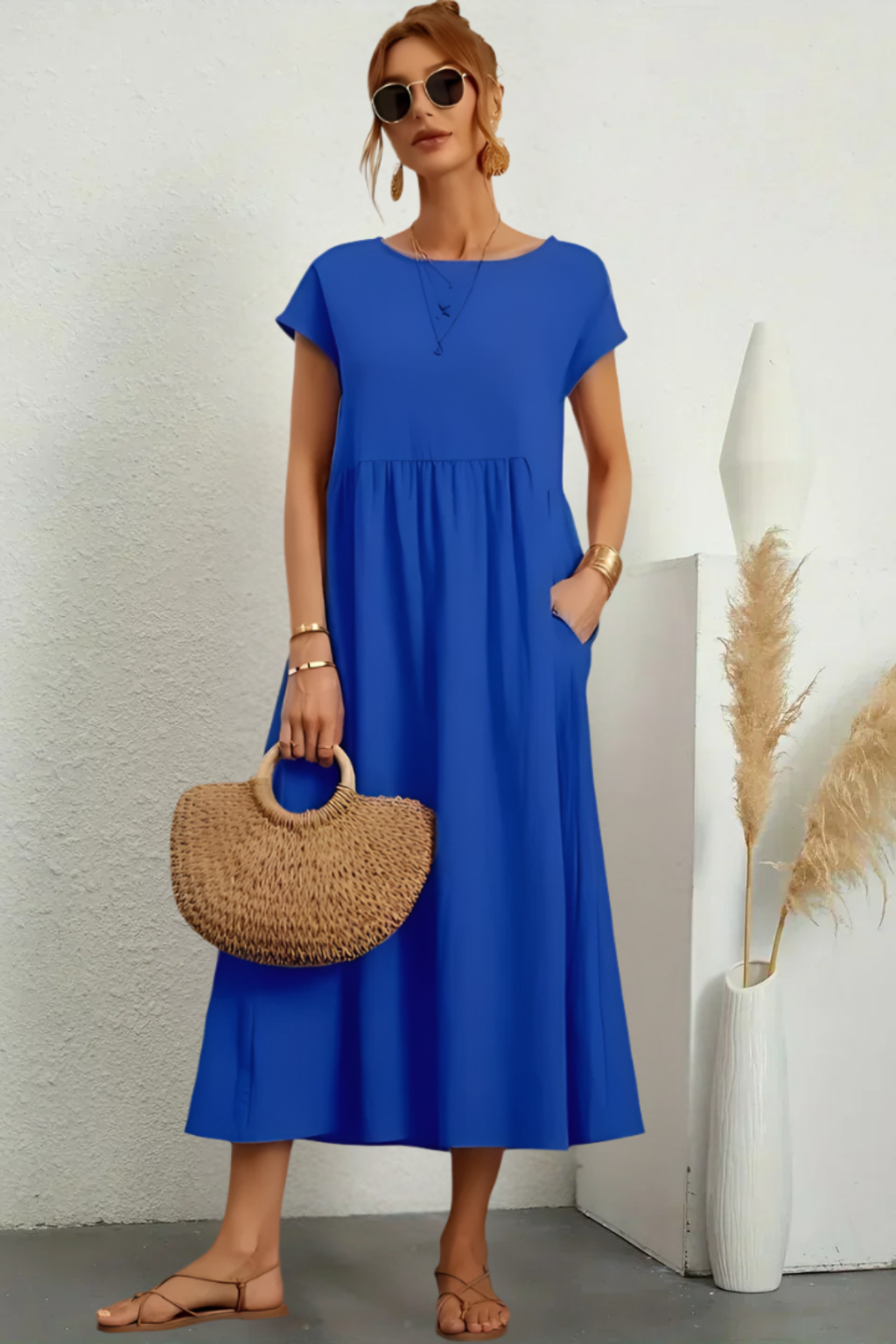 Eleanor & Emily™ | Elegant Round Neck Dress